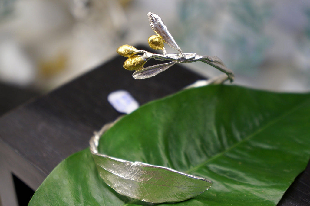 Gold Leaf Veins Bracelet